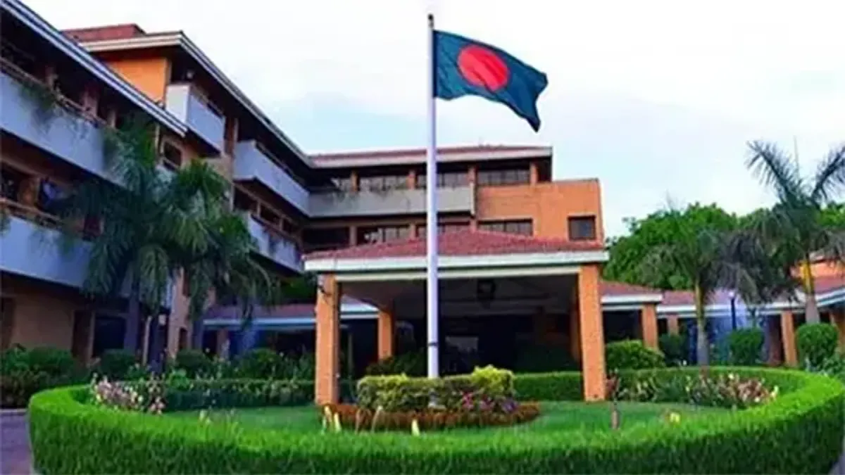 ব্রেকিং: ভারতীয়দের ভিসা দেওয়া বন্ধ করল বাংলাদেশ!